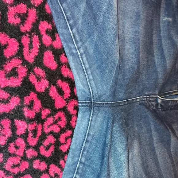 True Religion Women's Skinny Jeans in Medium Blue Denim - Picture 4 of 6